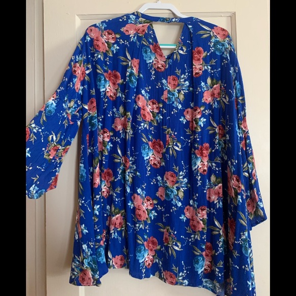 Floral Tunic/Dress ✨4 FOR $15✨ - Picture 2 of 2